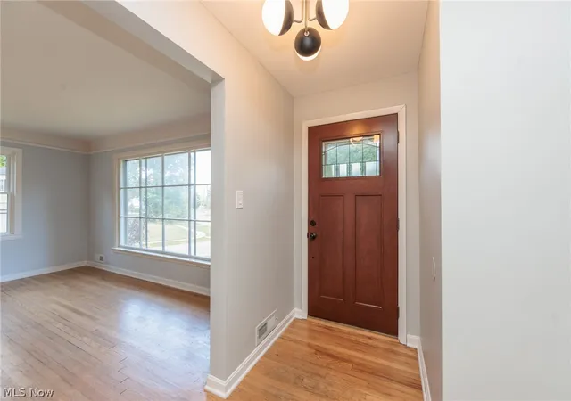 Photo 3 of Sale Pending at 3516 Meadowbrook Blvd, Cleveland Heights, OH 44118 | MLS# 5214774 | Listing updated on 2026-09-02