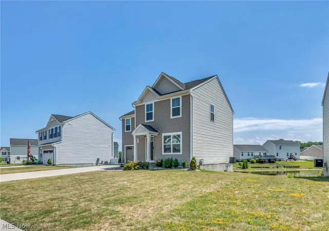 Photo 2 of Sale Pending at 489 Regina Dr, Painesville, OH 44077 | MLS# 5233200 | Listing updated on 2026-09-13