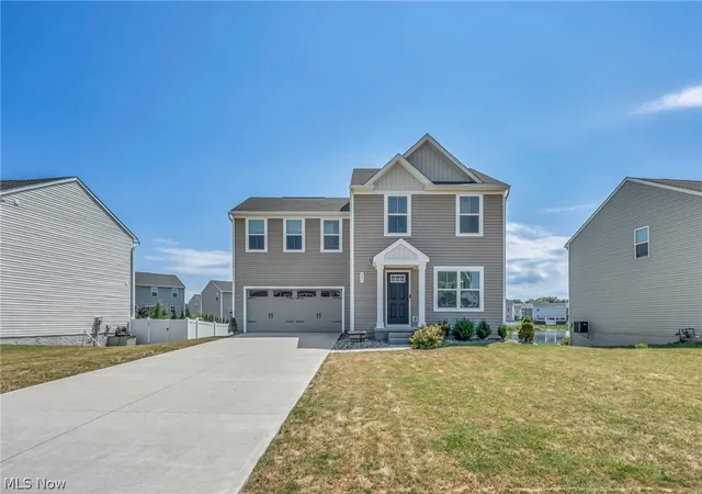 Photo 3 of Sale Pending at 489 Regina Dr, Painesville, OH 44077 | MLS# 5233200 | Listing updated on 2026-09-13