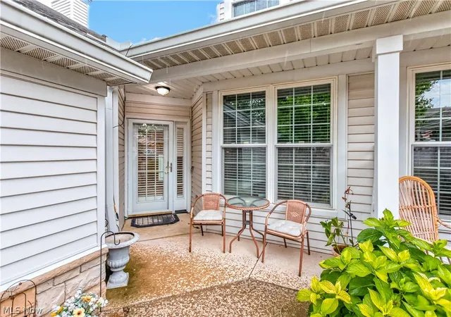 Photo 2 of Condo for sale at 33253 Fairport Dr, Avon Lake, OH 44012 | MLS# 5233432 | Listing updated on 2026-09-04