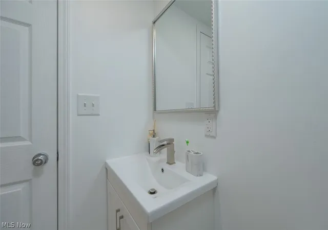 Photo 33 of Sale Pending at 175 Carolyn Ave, Cortland, OH 44410 | MLS# 5234594 | Listing updated on 2026-10-06