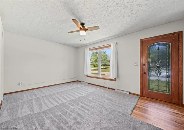 Photo 4 of Single family home for sale at 1524 Hightower Dr, Uniontown, OH 44685 | MLS# 5234142 | Listing updated on 2026-10-05