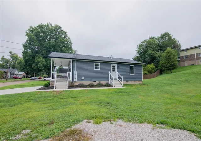 Photo 3 of Sale Pending at 613 21st Street, Vienna, WV 26105 | MLS# 5228939 | Listing updated on 2026-09-25
