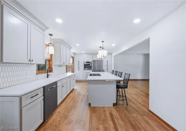 Photo 3 of Single family home for sale at 7645 Locust Ln, Youngstown, OH 44514 | MLS# 5234376 | Listing updated on 2026-09-10