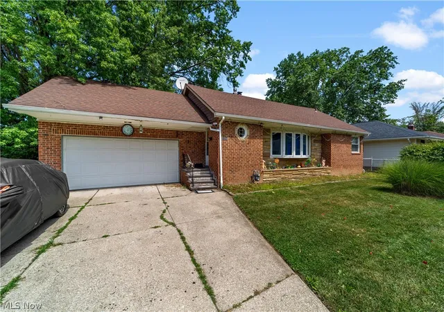 Photo 3 of Single family home for sale at 1316 Wexford Ave, Cleveland, OH 44134 | MLS# 5234616 | Listing updated on 2026-09-02