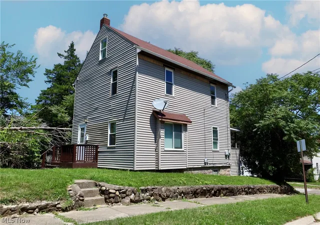 Photo 3 of Single family home for sale at 2250 6th Street Sw, Akron, OH 44314 | MLS# 5231047 | Listing updated on 2026-09-14