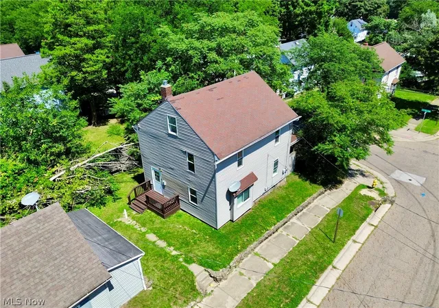Photo 4 of Single family home for sale at 2250 6th Street SW, Akron, OH 44314 | MLS# 5231047 | Listing updated on 2026-09-14