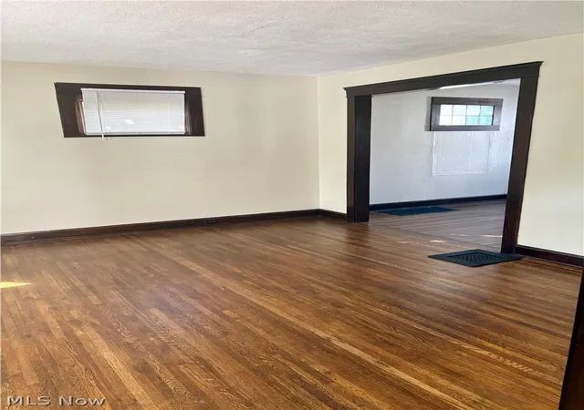 Photo 2 of Single family home for sale at 1421 Rio St, Lakewood, OH 44107 | MLS# 5234604 | Listing updated on 2026-09-12