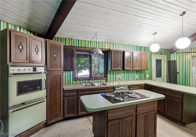 Photo 2 of Sale Pending at 9550 Olde 8 Rd, Northfield, OH 44067 | MLS# 5234846 | Listing updated on 2026-10-02
