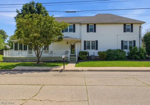 Photo 3 of Single family home for sale at 1610 9th Avenue, Vienna, WV 26105 | MLS# 5210843 | Listing updated on 2026-09-09