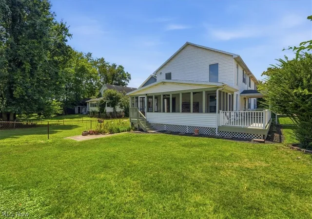 Photo 3 of Single family home for sale at 1610 9th Avenue, Vienna, WV 26105 | MLS# 5210843 | Listing updated on 2026-09-09