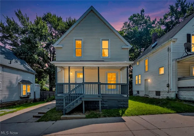 Photo 2 of Single family home for sale at 181 Spellman Ct, Akron, OH 44305 | MLS# 5233810 | Listing updated on 2026-09-09