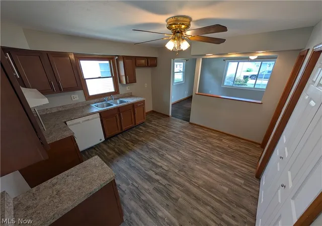 Photo 4 of Sale Pending at 322 Pasadena Ave, Elyria, OH 44035 | MLS# 5234920 | Listing updated on 2026-09-09