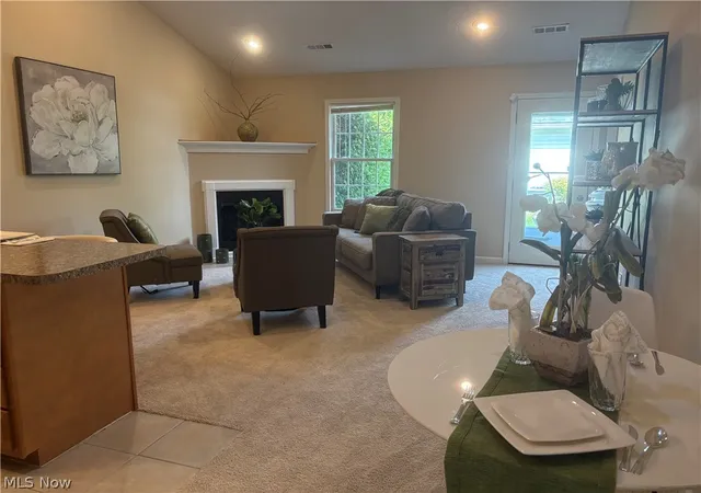 Listing Photo 5 - Condo for sale in building located at 424 Harbor Ridge Ln, Fairport Harbor, OH 44077