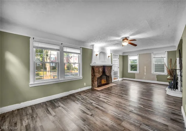 Photo 4 of Single family home for sale at 1270 Plainfield Rd, Cleveland, OH 44121 | MLS# 5234037 | Listing updated on 2026-09-12