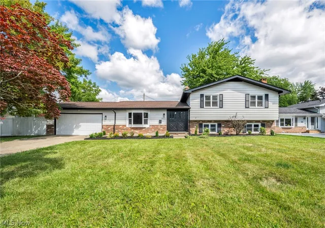 Photo 1 of Single family home for sale at 28610 Lynhaven Dr, North Olmsted, OH 44070 | MLS# 5233714 | Listing updated on 2026-09-22