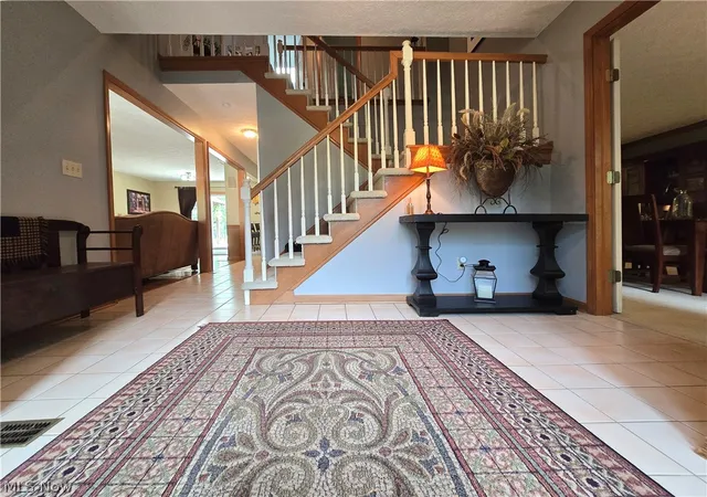 Photo 3 of Single family home for sale at 2867 Mapleview Ln, Avon, OH 44011 | MLS# 5233080 | Listing updated on 2026-09-27