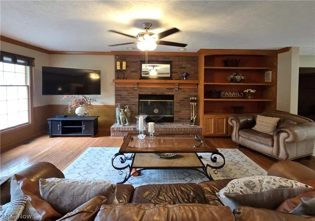 Photo 3 of Single family home for sale at 2867 Mapleview Ln, Avon, OH 44011 | MLS# 5233080 | Listing updated on 2026-09-27