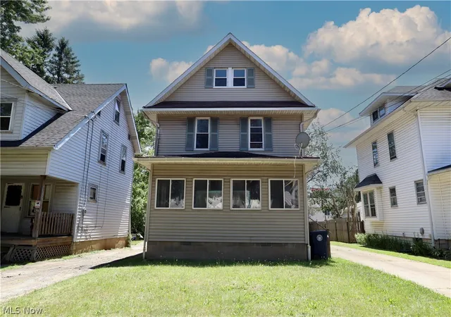 Photo 1 of Multi family home for sale at 44 E Brookside Ave, Akron, OH 44301 | MLS# 5234535 | Listing updated on 2026-09-14