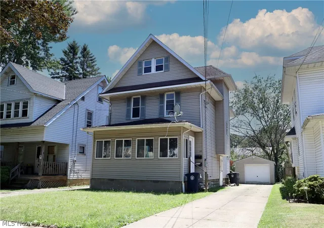 Photo 2 of Multi family home for sale at 44 E Brookside Ave, Akron, OH 44301 | MLS# 5234535 | Listing updated on 2026-09-14