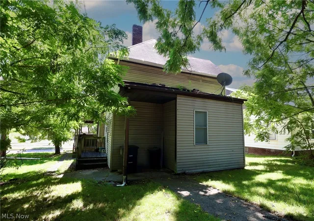 Photo 3 of Multi family home for sale at 835 Kenmore Blvd, Akron, OH 44314 | MLS# 5231038 | Listing updated on 2026-09-14