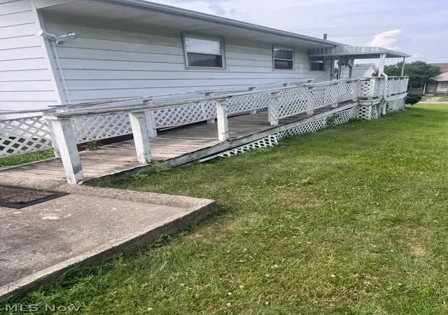 Photo 3 of Single family home for sale at 1000 Beacon St, Springfield, OH 45505 | MLS# 5234978 | Listing updated on 2026-09-25