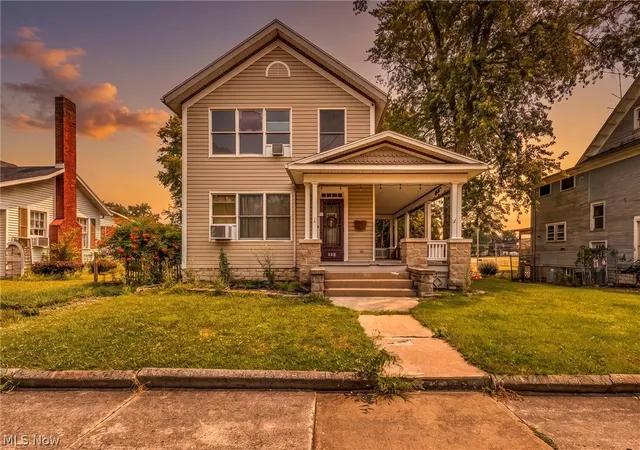 Photo 2 of Sale Pending at 308 Castalia St, Bellevue, OH 44811 | MLS# 5234623 | Listing updated on 2026-09-24