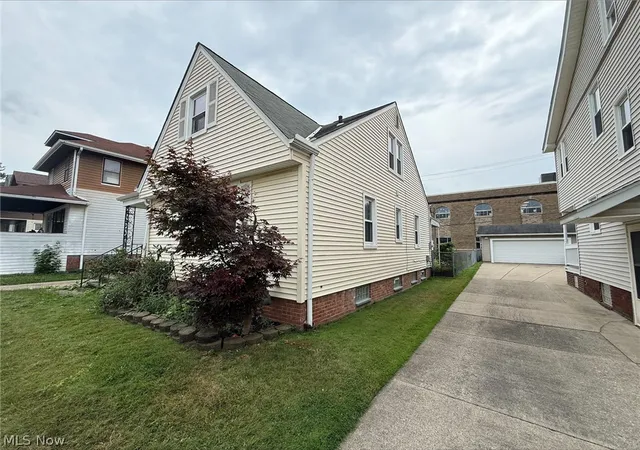 Photo 2 of Single family home for sale at 9512 Dorothy Ave, Cleveland, OH 44125 | MLS# 5235014 | Listing updated on 2026-09-02