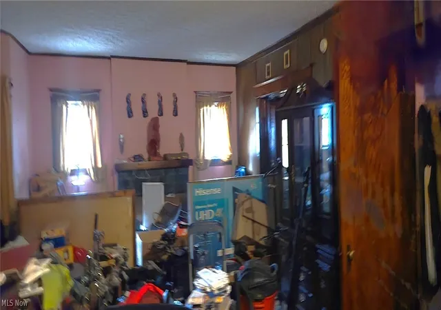 Photo 3 of Single family home for sale at 187 Beck Ave, Akron, OH 44302 | MLS# 5234999 | Listing updated on 2026-09-02