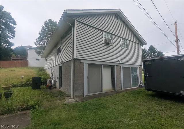 Photo 3 of Single family home for sale at 111 Gaywood Dr, Saint Clairsville, OH 43950 | MLS# 5235036 | Listing updated on 2026-09-08