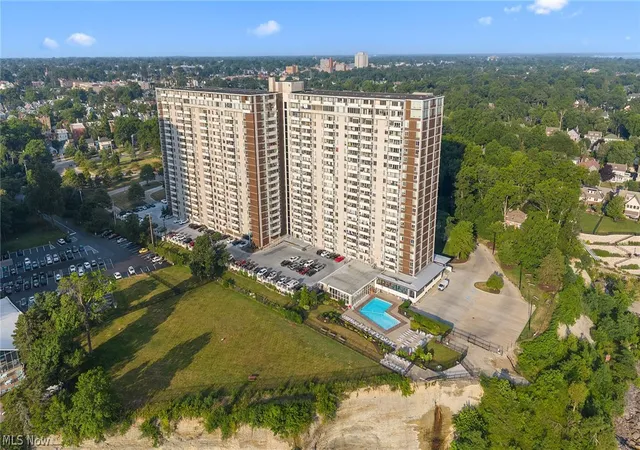 Photo 41 of Condo for sale at 12900 Lake Ave #811, Lakewood, OH 44107 | MLS# 5227400 | Listing updated on 2026-09-02