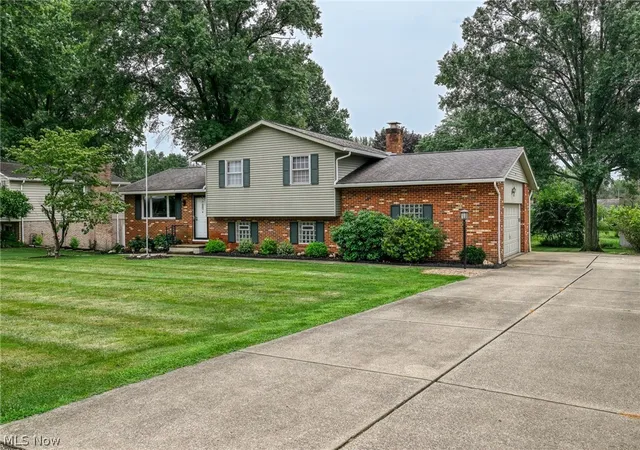 Photo 1 of Single family home for sale at 5610 Comanche St Nw, North Canton, OH 44720 | MLS# 5235061 | Listing updated on 2026-09-26
