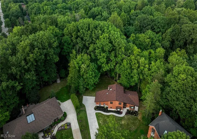 Photo 3 of Single family home for sale at 6567 Queens Way, Brecksville, OH 44141 | MLS# 5235078 | Listing updated on 2026-09-29