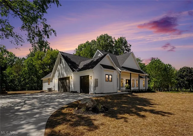 Photo 2 of Single family home for sale at 3191 Stevens Rd, Ashtabula, OH 44004 | MLS# 5235108 | Listing updated on 2026-09-11