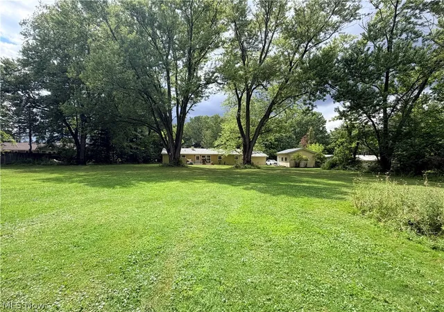 Photo 2 of Sale Pending at 11941 Hawthorne Dr, Northfield, OH 44067 | MLS# 5234603 | Listing updated on 2026-09-17