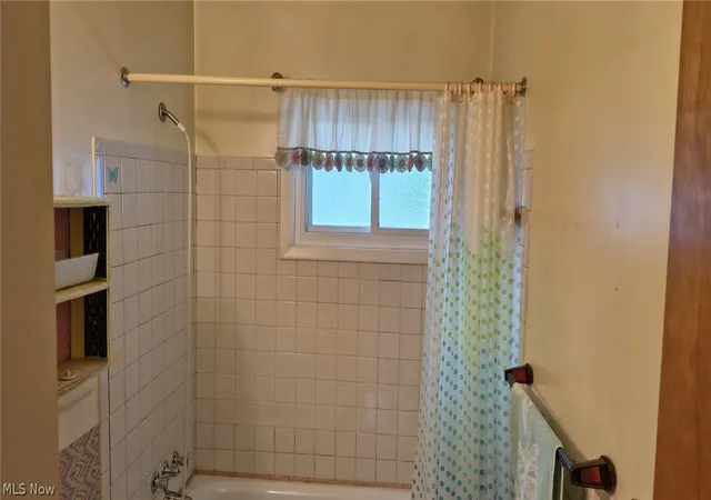 Photo 4 of Sale Pending at 472 N Rocky River Dr, Berea, OH 44017 | MLS# 5235304 | Listing updated on 2026-09-11