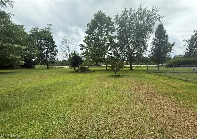 Photo 3 of Single family home for sale at 4465 N Lake Rd, West Farmington, OH 44491 | MLS# 5235269 | Listing updated on 2026-09-28