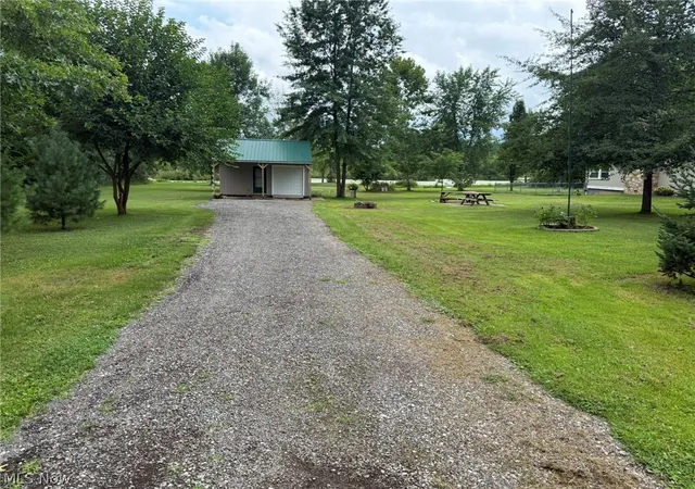 Photo 4 of Single family home for sale at 4465 N Lake Rd, West Farmington, OH 44491 | MLS# 5235269 | Listing updated on 2026-09-28