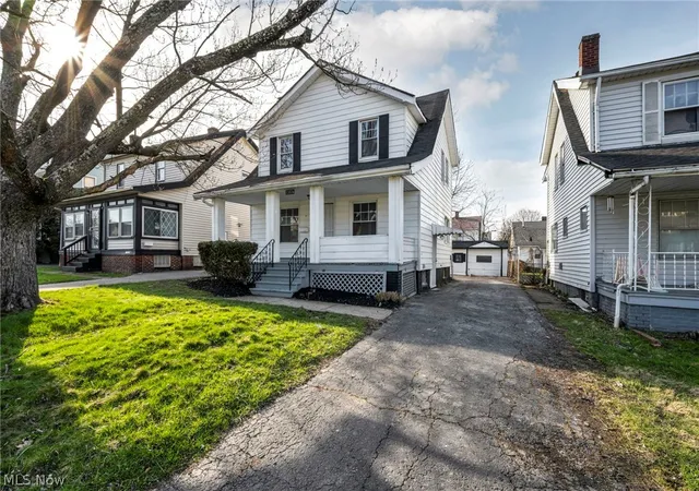 Photo 2 of Single family home for sale at 13620 S Parkway Dr, Garfield Heights, OH 44105 | MLS# 5235242 | Listing updated on 2026-09-10