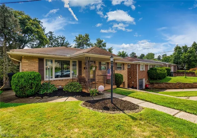 Photo 2 of Single family home for sale at 2532 Chestnut St, Steubenville, OH 43952 | MLS# 5235286 | Listing updated on 2026-09-16