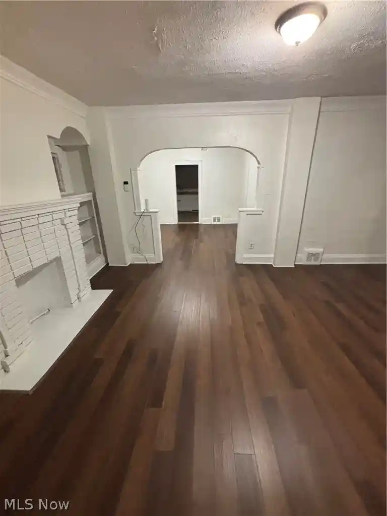 Listing Photo 5 - Condo for sale in building located at 3332 E 145th St, Cleveland, OH 44120