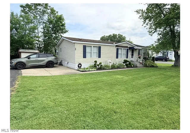 Photo 3 of Single family home for sale at 27216 Cook Rd #10, Olmsted Falls, OH 44138 | MLS# 5234946 | Listing updated on 2026-09-24