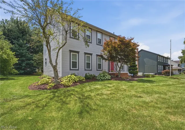 Photo 3 of Sale Pending at 6114 Groton St Nw, Canton, OH 44708 | MLS# 5234737 | Listing updated on 2026-09-20