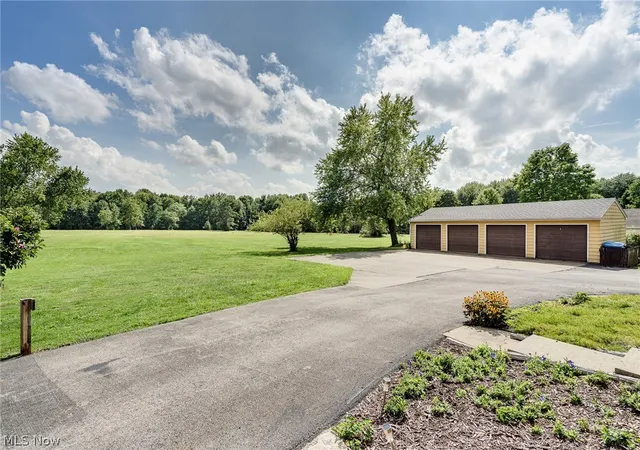 Photo 4 of House for sale at 7846 Thompson Sharpsville Rd NE, Burghill, OH 44404 | MLS# 5235477 | Listing updated on 2026-10-03