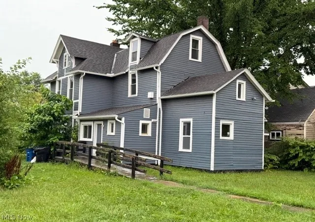 Photo 3 of Sale Pending at 3717 Archwood Ave, Cleveland, OH 44109 | MLS# 5235563 | Listing updated on 2026-09-25