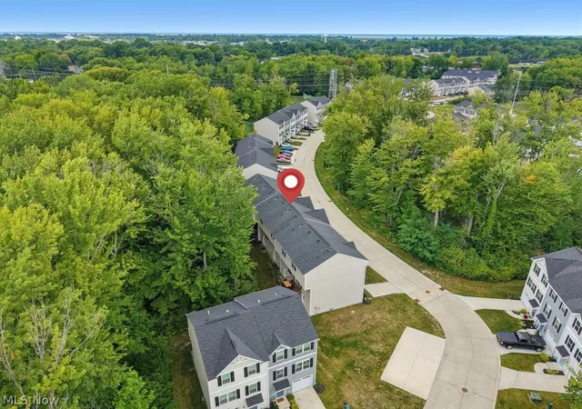 Photo 3 of Townhouse for sale at 185 Raintree Ln, Painesville, OH 44077 | MLS# 5235119 | Listing updated on 2026-09-17