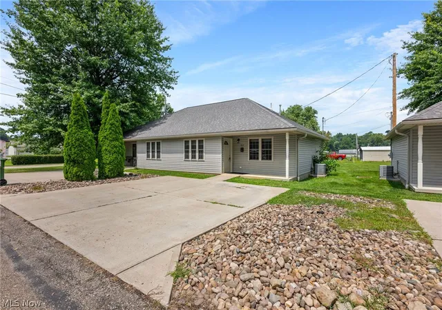 Photo 3 of House for sale at 820-826 S 14th Street, Cambridge, OH 43725 | MLS# 5234147 | Listing updated on 2026-09-08