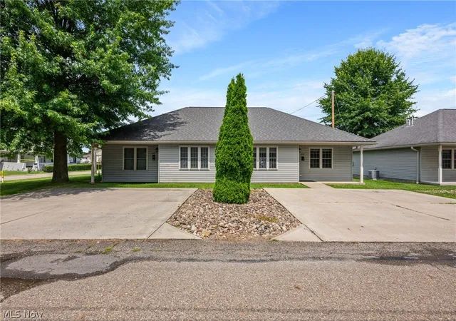 Photo 4 of House for sale at 820-826 S 14th Street, Cambridge, OH 43725 | MLS# 5234147 | Listing updated on 2026-09-08