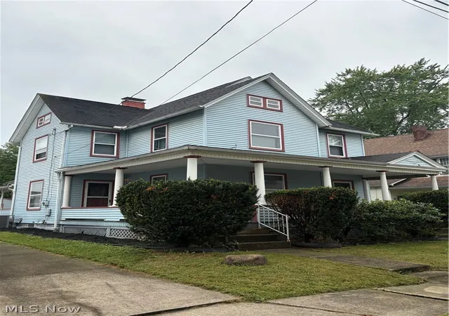 Photo 2 of Single family home for sale at 39 School St, Hubbard, OH 44425 | MLS# 5235631 | Listing updated on 2026-09-08