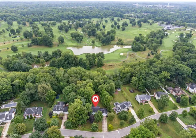 Photo 2 of Single family home for sale at 5825 Nicholson Dr, Hudson, OH 44236 | MLS# 5235714 | Listing updated on 2026-09-10